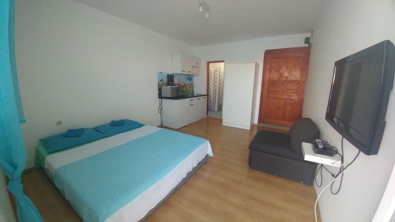 Villa Franko Prizna Bagian luar foto