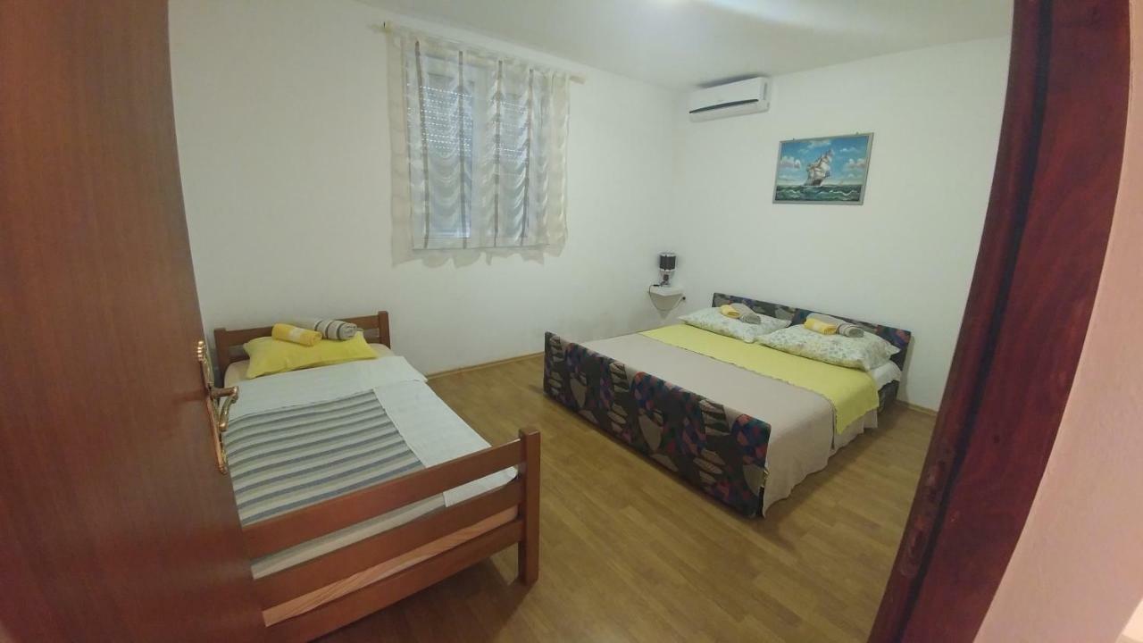 Villa Franko Prizna Bagian luar foto